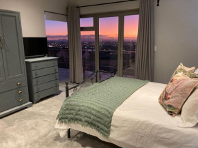 Manor on the hill, Somerset West